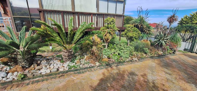 3 Bedroom Property for Sale in Dana Bay Western Cape